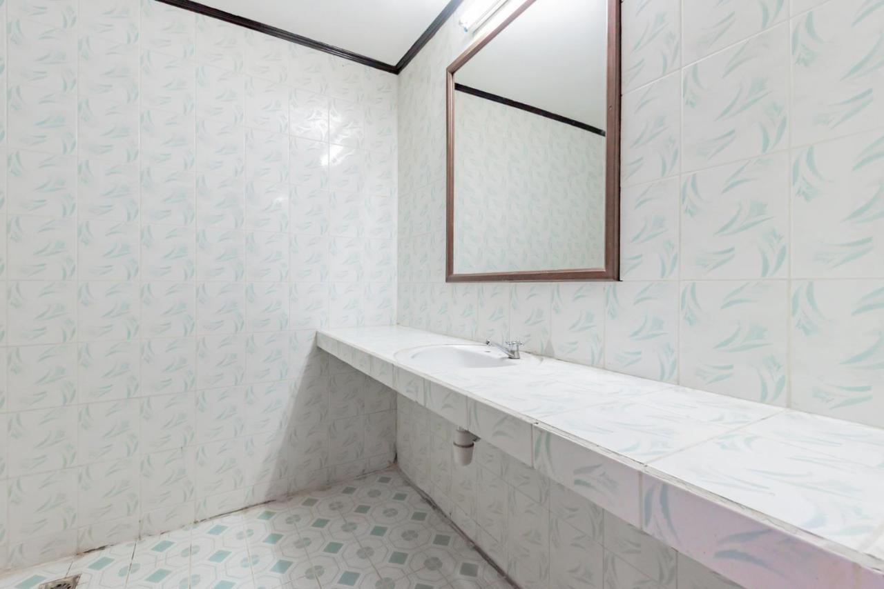Reddoorz Near Plaza Balikpapan Hotel Екстериор снимка