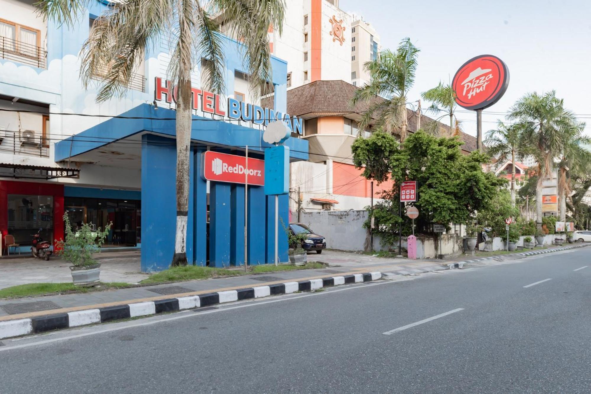 Reddoorz Near Plaza Balikpapan Hotel Екстериор снимка