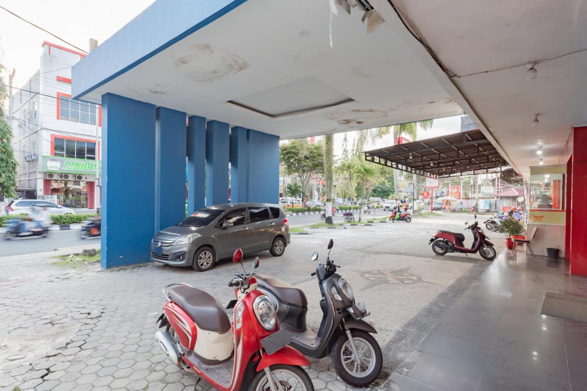 Reddoorz Near Plaza Balikpapan Hotel Екстериор снимка