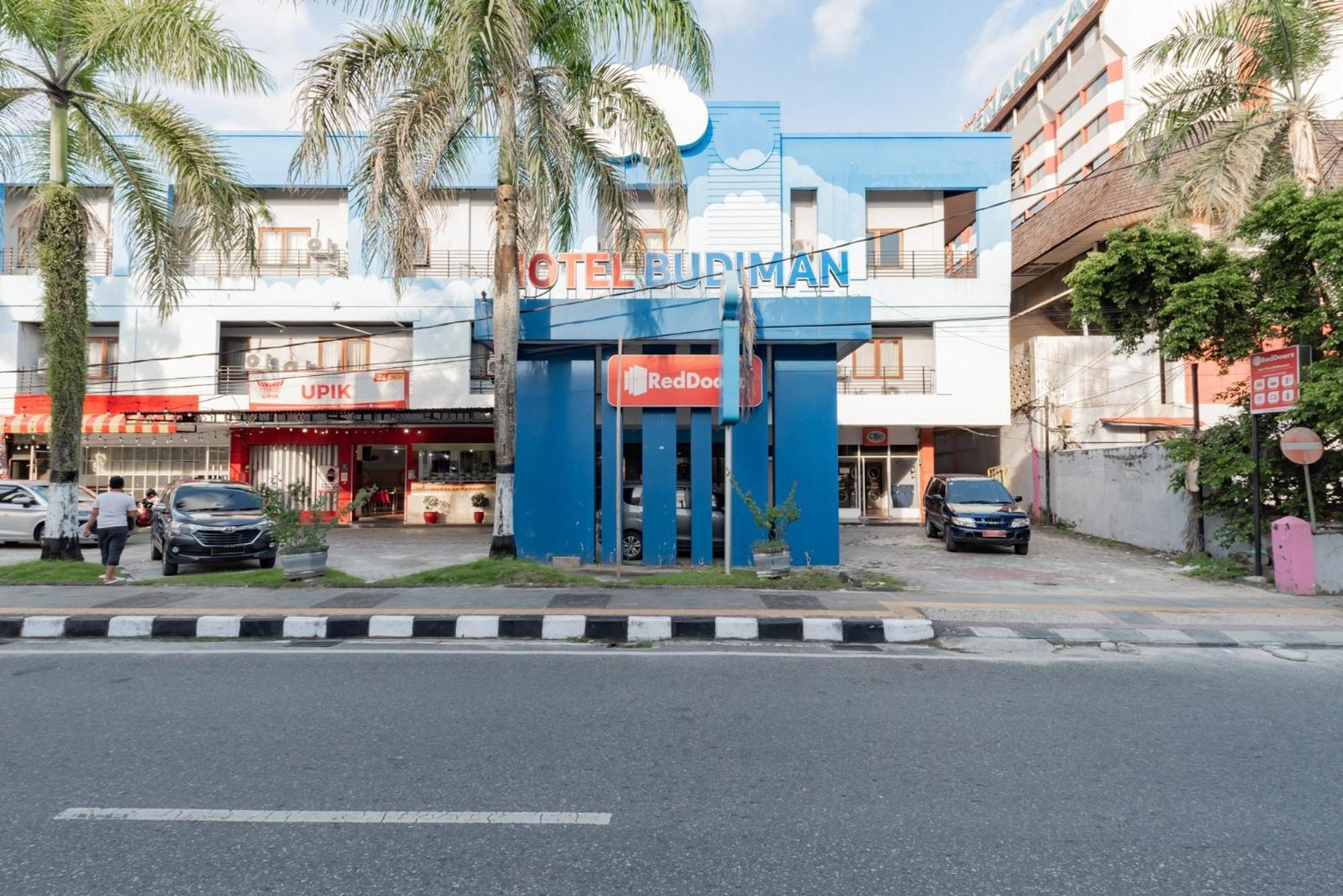Reddoorz Near Plaza Balikpapan Hotel Екстериор снимка